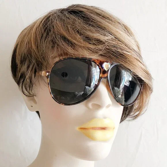 Oversized Tortoiseshell Aviator Sunglasses - Picture 4 of 4